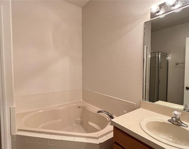 16709 Fresh Meadow Drive - Photo Thumbnail 32