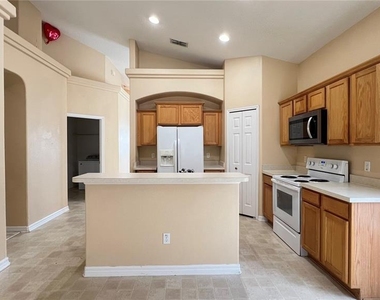 16709 Fresh Meadow Drive - Photo Thumbnail 20