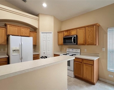 16709 Fresh Meadow Drive - Photo Thumbnail 15
