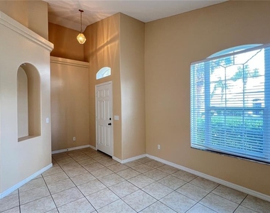 16709 Fresh Meadow Drive - Photo Thumbnail 3