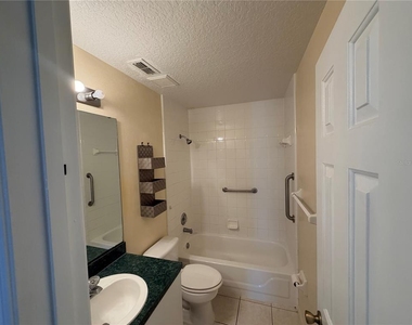 2411 Kam Court - Photo Thumbnail 7