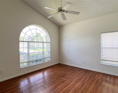 1934 Morning Star Drive - Photo Thumbnail 38
