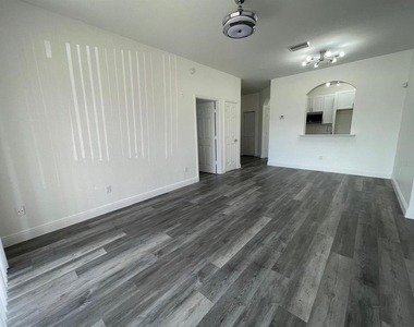 13572 Turtle Marsh Loop - Photo Thumbnail 5