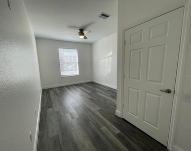 13572 Turtle Marsh Loop - Photo Thumbnail 6