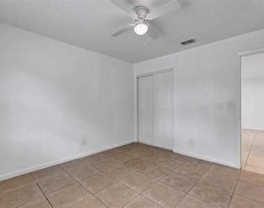 3990 Se 17th Ct - Photo Thumbnail 10
