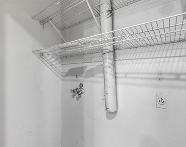 3990 Se 17th Ct - Photo Thumbnail 5