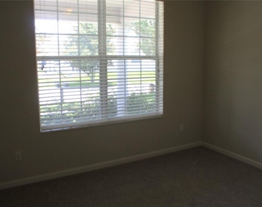7730 Brofield Avenue - Photo Thumbnail 11