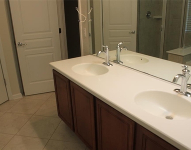 7730 Brofield Avenue - Photo Thumbnail 8