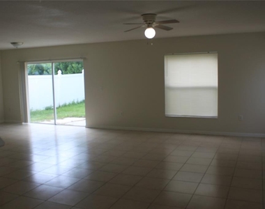 215 Owenshire Circle - Photo Thumbnail 1