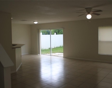 215 Owenshire Circle - Photo Thumbnail 8