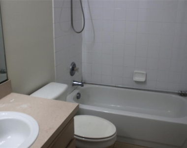 215 Owenshire Circle - Photo Thumbnail 9
