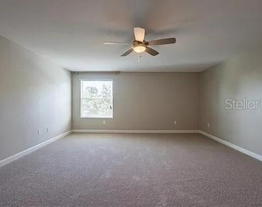4444 Desert Rose Avenue - Photo Thumbnail 11