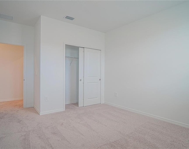 16277 Honey Harvest Street - Photo Thumbnail 20