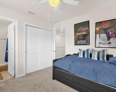 5090 Caspian Street - Photo Thumbnail 23