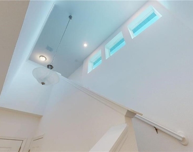 14704 Seton Creek Boulevard - Photo Thumbnail 10