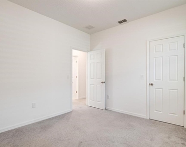 14704 Seton Creek Boulevard - Photo Thumbnail 38
