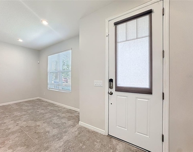 10141 Greenstone Ridge Street - Photo Thumbnail 2