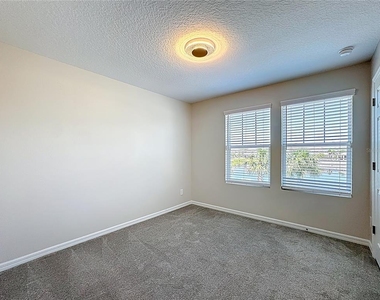 10141 Greenstone Ridge Street - Photo Thumbnail 28