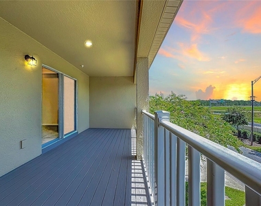 10141 Greenstone Ridge Street - Photo Thumbnail 34