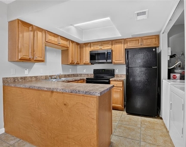 53 Windtree Lane - Photo Thumbnail 8
