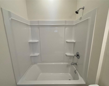 2734 Raindrop Run St - Photo Thumbnail 7