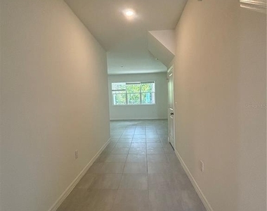 2734 Raindrop Run St - Photo Thumbnail 27