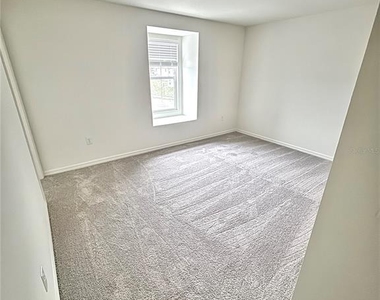 2734 Raindrop Run St - Photo Thumbnail 38