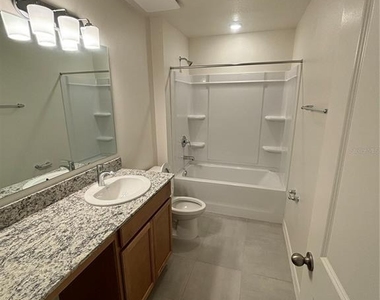 2734 Raindrop Run St - Photo Thumbnail 32