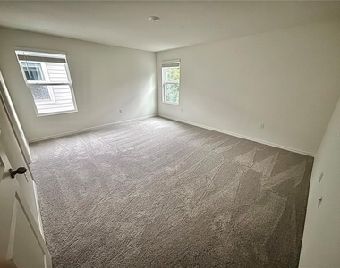2734 Raindrop Run St - Photo Thumbnail 22