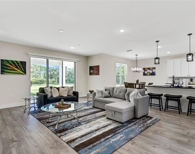 3724 Coronet Avenue - Photo Thumbnail 4