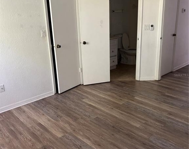 4642 Commander Drive - Photo Thumbnail 14