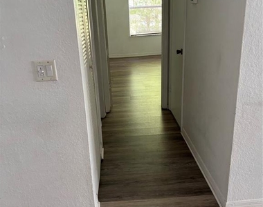 4642 Commander Drive - Photo Thumbnail 5