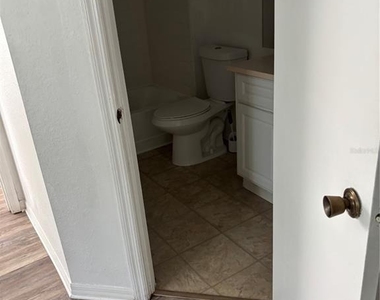 4642 Commander Drive - Photo Thumbnail 11
