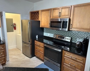 6159 Metrowest Boulevard - Photo Thumbnail 7