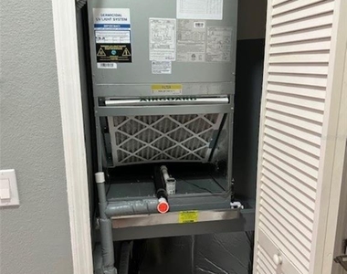 6159 Metrowest Boulevard - Photo Thumbnail 20