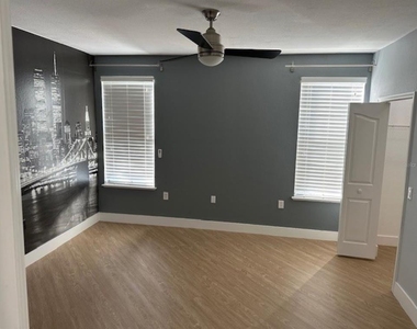 6159 Metrowest Boulevard - Photo Thumbnail 10
