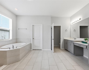 3865 Bowfin Trail - Photo Thumbnail 38