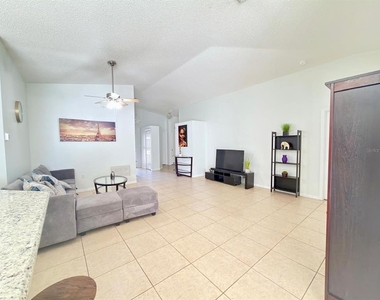 730 Garberia Drive - Photo Thumbnail 7