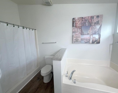 730 Garberia Drive - Photo Thumbnail 23