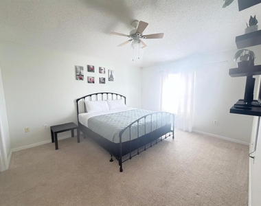 730 Garberia Drive - Photo Thumbnail 17