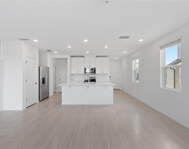 16452 Happy Eagle Drive - Photo Thumbnail 2