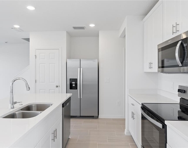 16452 Happy Eagle Drive - Photo Thumbnail 3