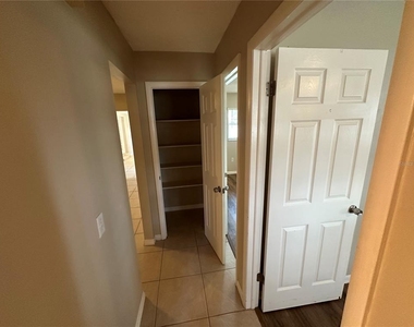 620 Lakespur Lane - Photo Thumbnail 17