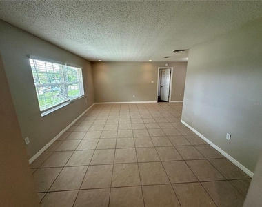 620 Lakespur Lane - Photo Thumbnail 2