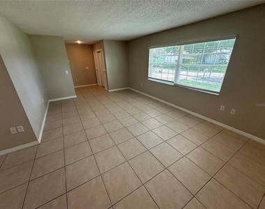 620 Lakespur Lane - Photo Thumbnail 4