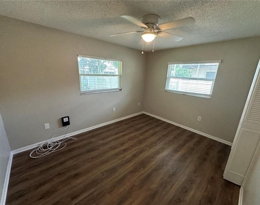 620 Lakespur Lane - Photo Thumbnail 14