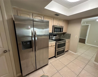 620 Lakespur Lane - Photo Thumbnail 8