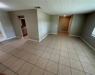 620 Lakespur Lane - Photo Thumbnail 3