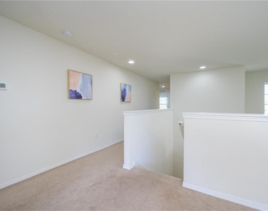 2775 Red Horse Drive - Photo Thumbnail 31