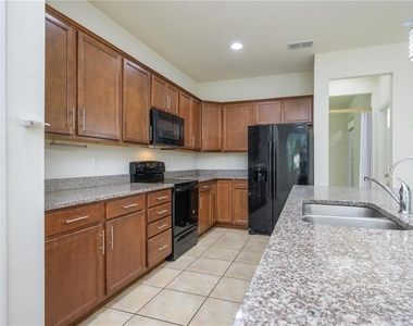 2775 Red Horse Drive - Photo Thumbnail 11